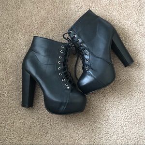 Black Heeeled Boots